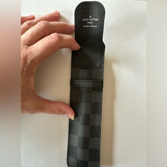 Louis Vuitton Pen Case Damier Graphite - Picture 5 of 7